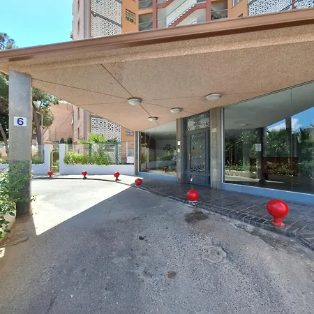 Beautiful 2 Bedrooms Aparatament * Benidorm