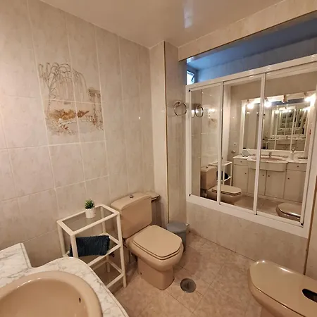 Beautiful 2 Bedrooms Aparatament דירה