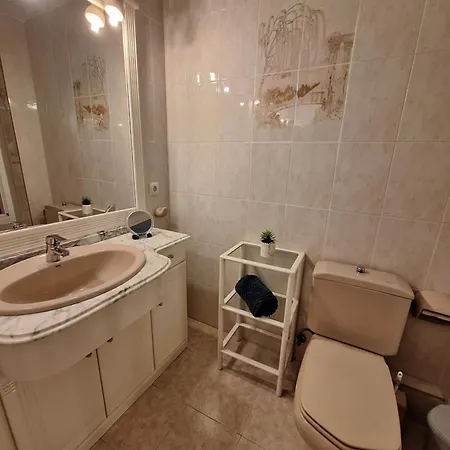 דירה Beautiful 2 Bedrooms Aparatament